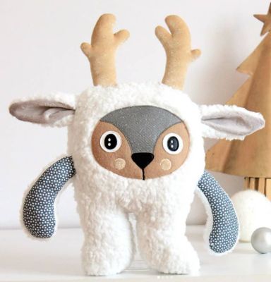 peluche yéti avec un plaid pas cher