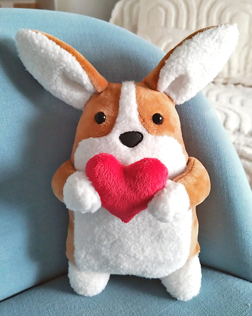 patron de peluche chien corgi gratuit par Fluffmonger
