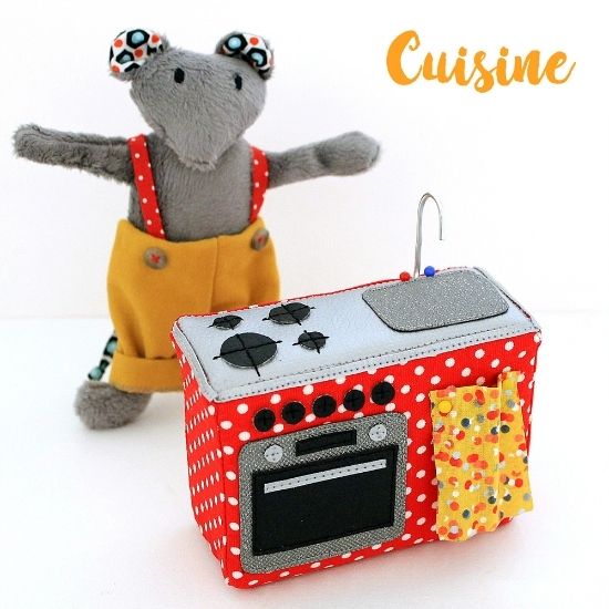 cuisine en tissu miniature