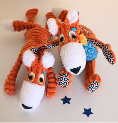 couture peluches renards minus